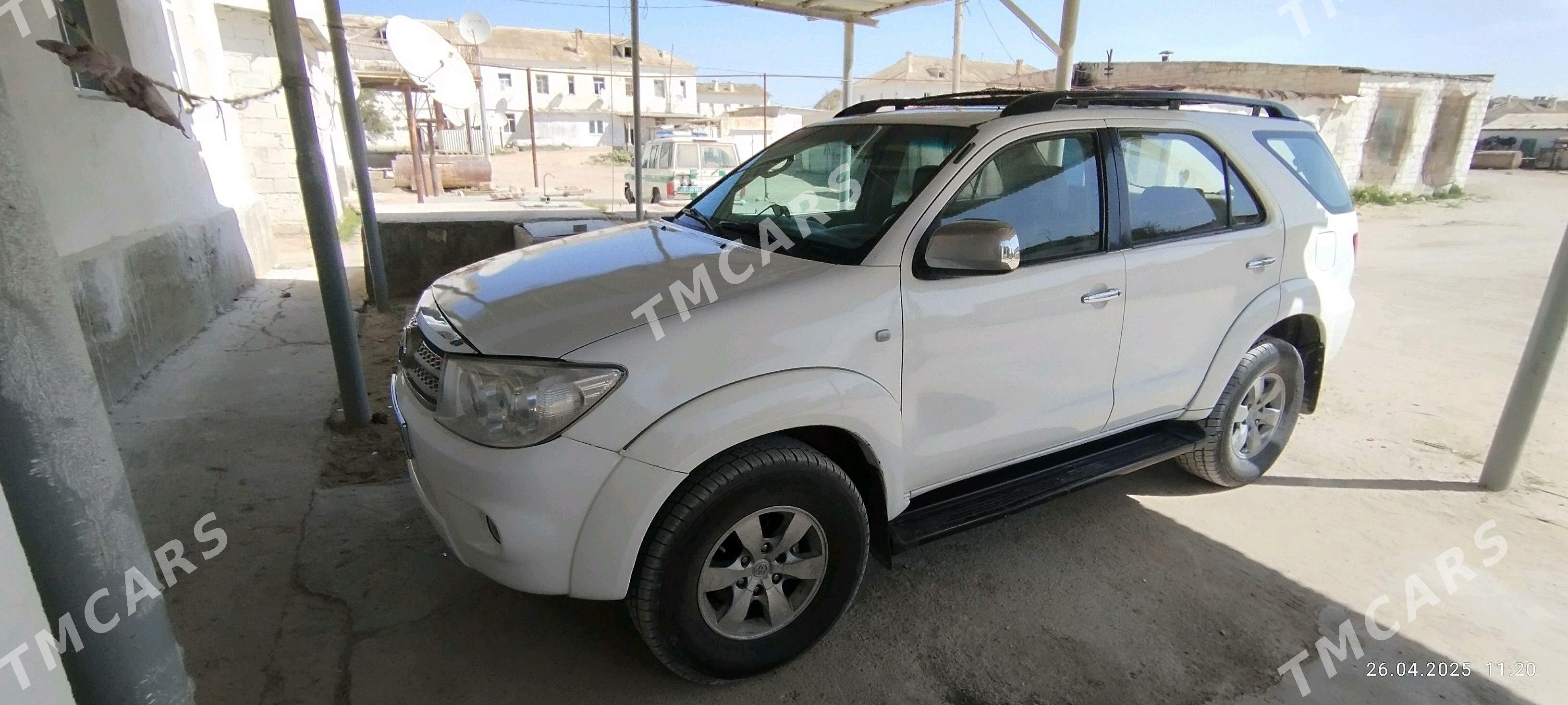 Toyota Fortuner 2006 - 175 000 TMT - Garabogaz - img 5