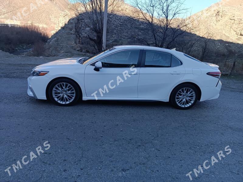 Toyota Camry 2018 - 245 000 TMT - Bäherden - img 3