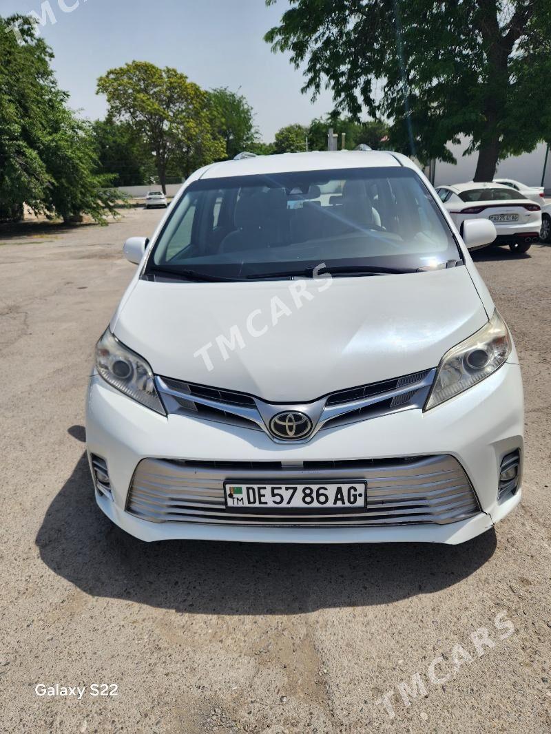 Toyota Sienna 2019 - 360 000 TMT - 30 mkr - img 4