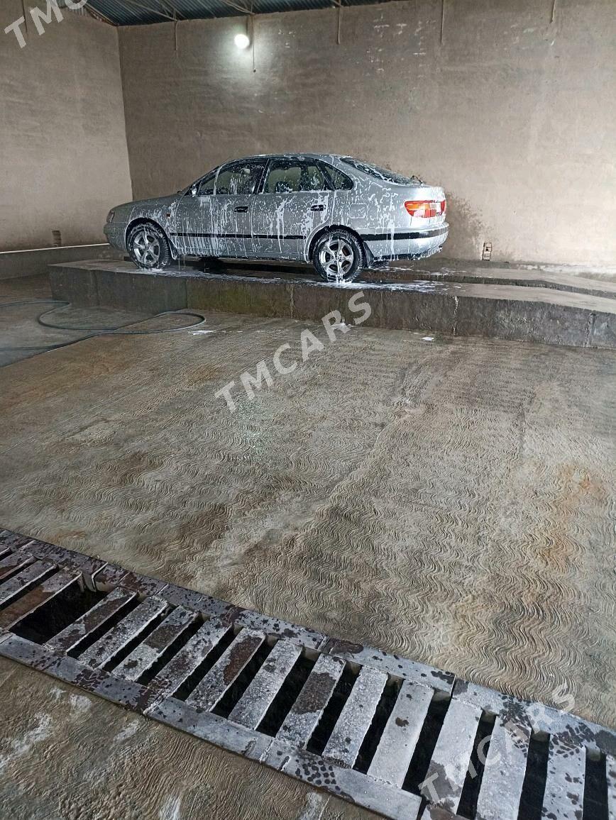 Toyota Carina 1997 - 70 000 TMT - Мары - img 2