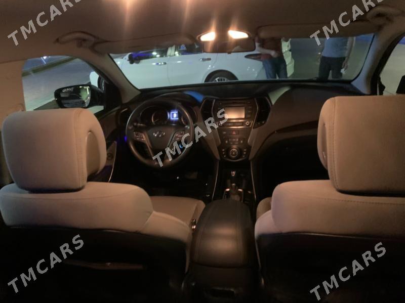 Hyundai Santa Fe Sport 2017 - 245 000 TMT - Podwoýski köç. (Bitarap Türkmenistan şaýoly) - img 5