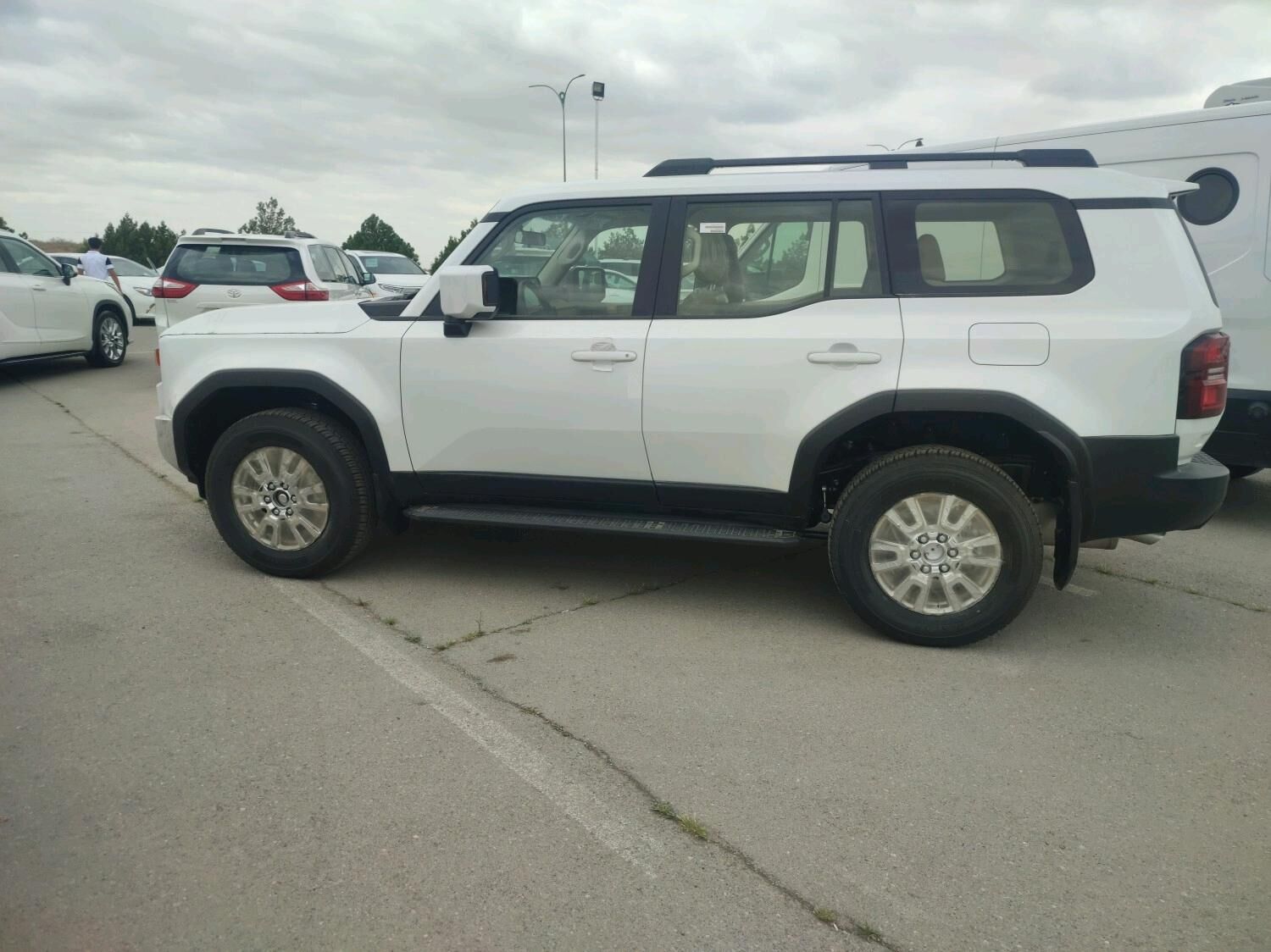 Toyota Land Cruiser Prado 2024 - 1 024 000 TMT - Ашхабад - img 5