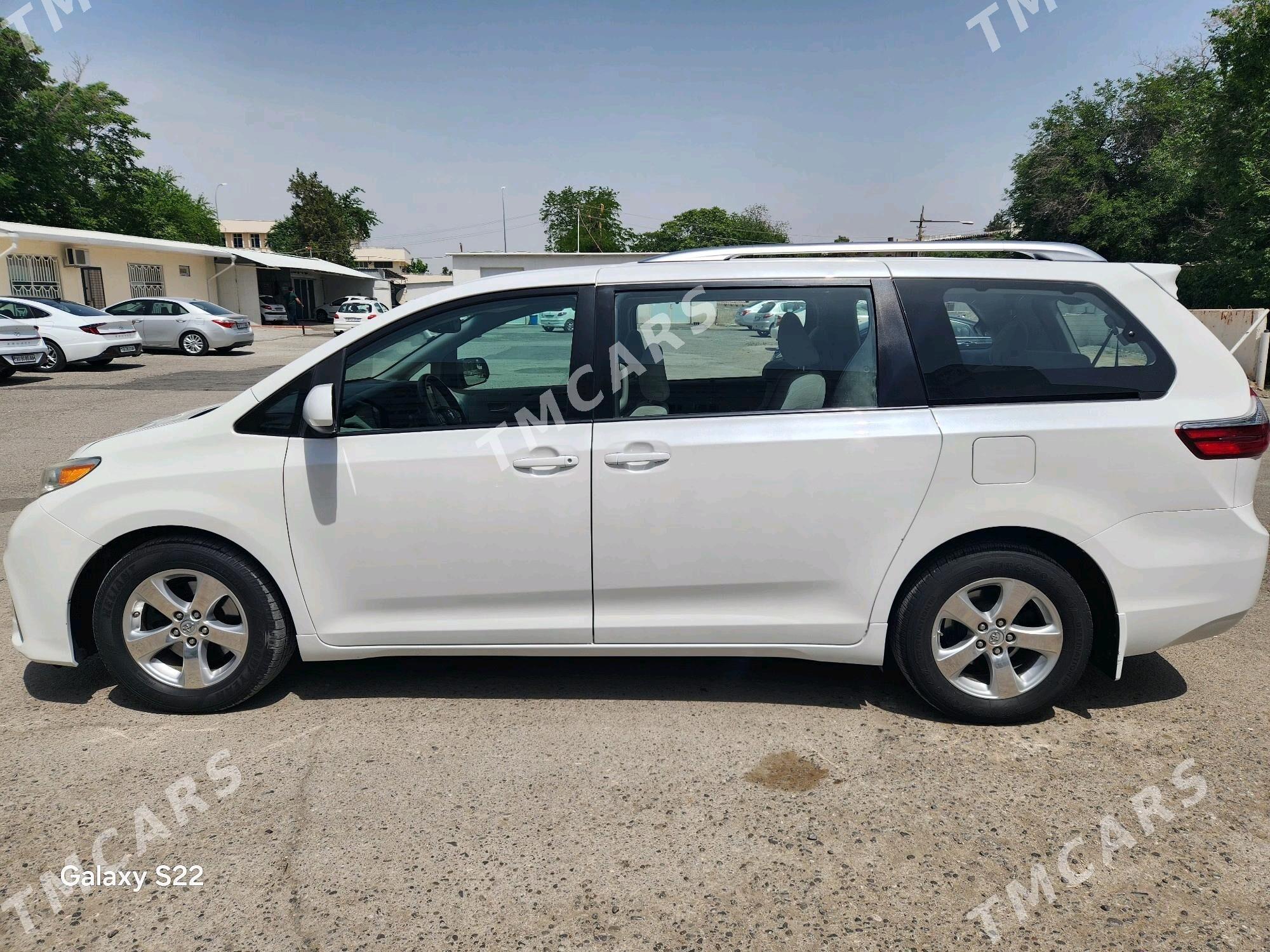 Toyota Sienna 2019 - 360 000 TMT - 30 mkr - img 5