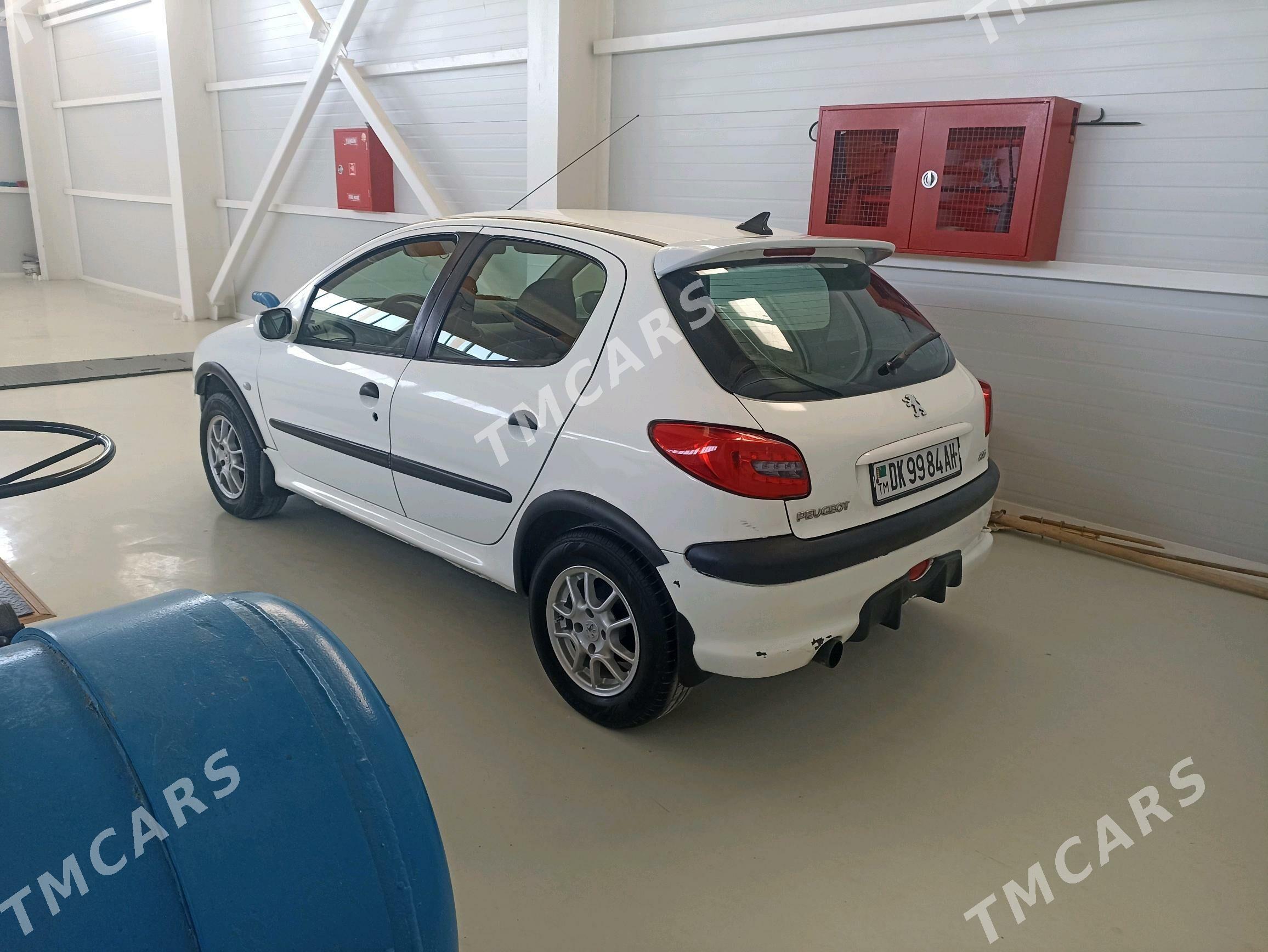 Peugeot 206 2002 - 60 000 TMT - Багир - img 9