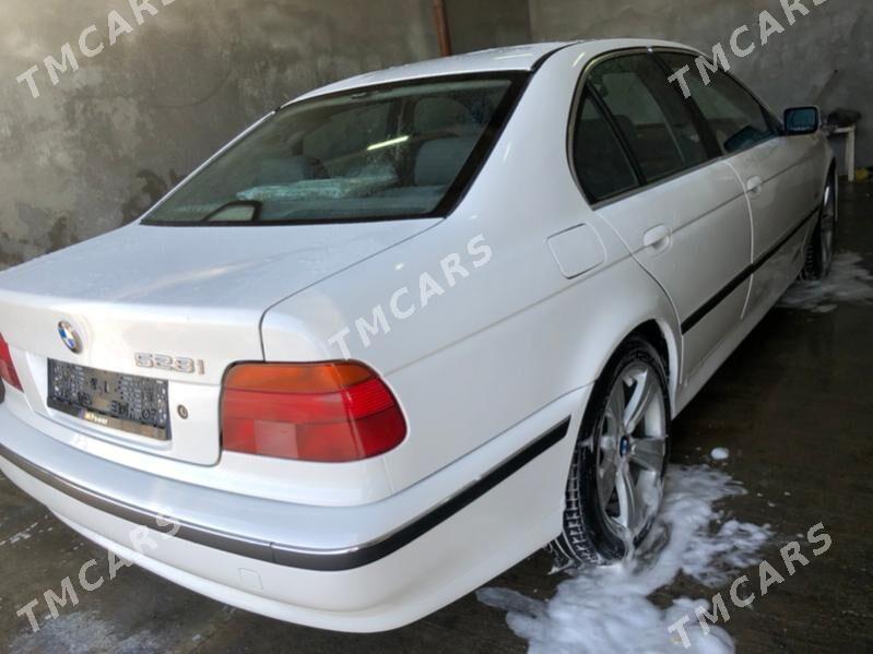 BMW E39 1998 - 70 000 TMT - Gökdepe - img 2