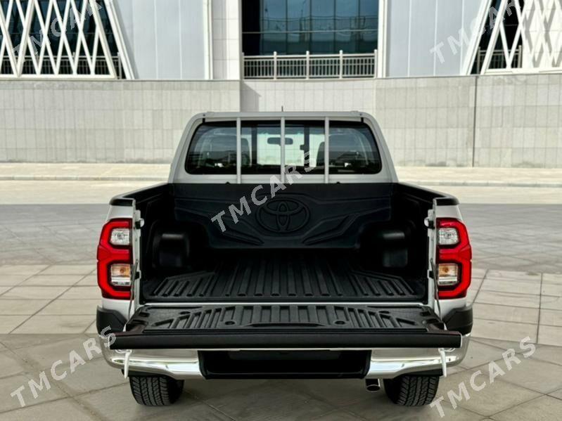 Toyota Hilux 2024 - 653 000 TMT - Aşgabat - img 5