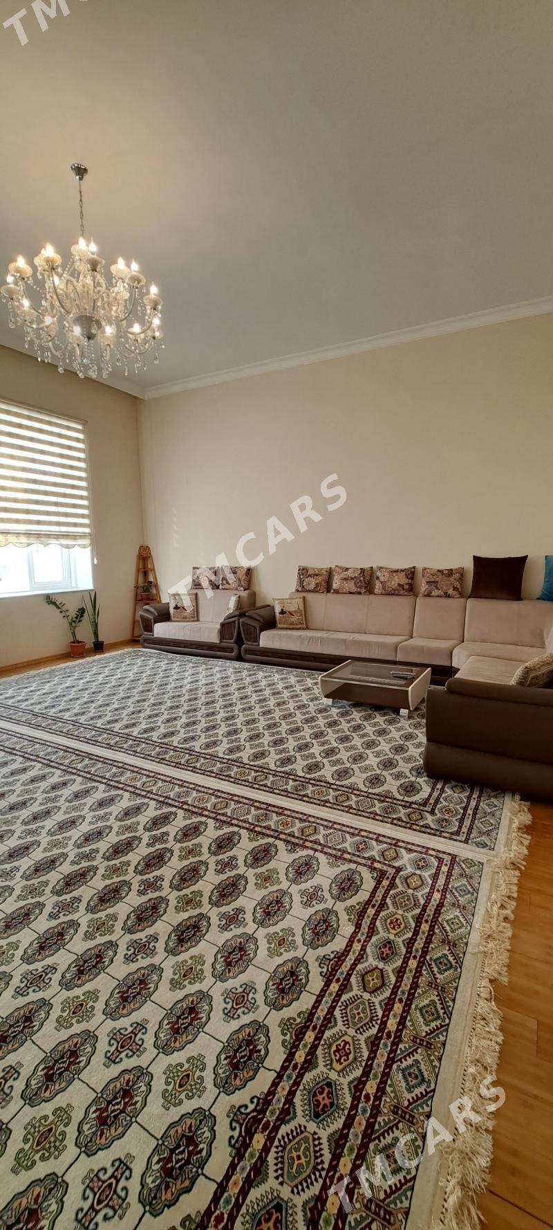 EÝESINDEN  14 TAPGYR 4 KOM. - Aşgabat - img 10