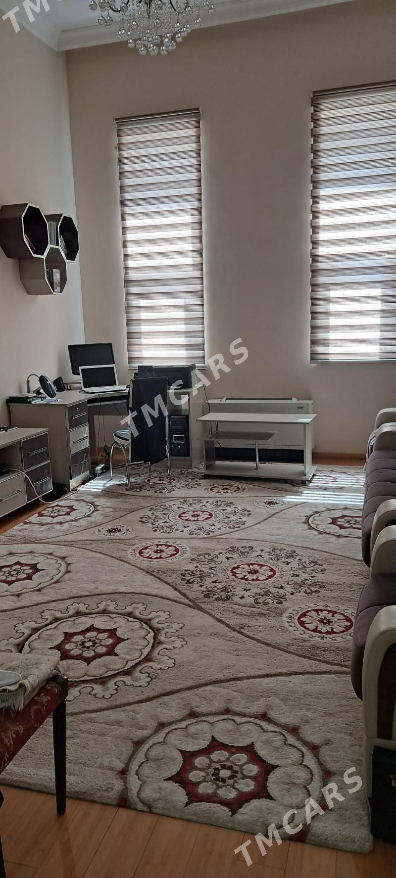 EÝESINDEN  14 TAPGYR 4 KOM. - Aşgabat - img 2