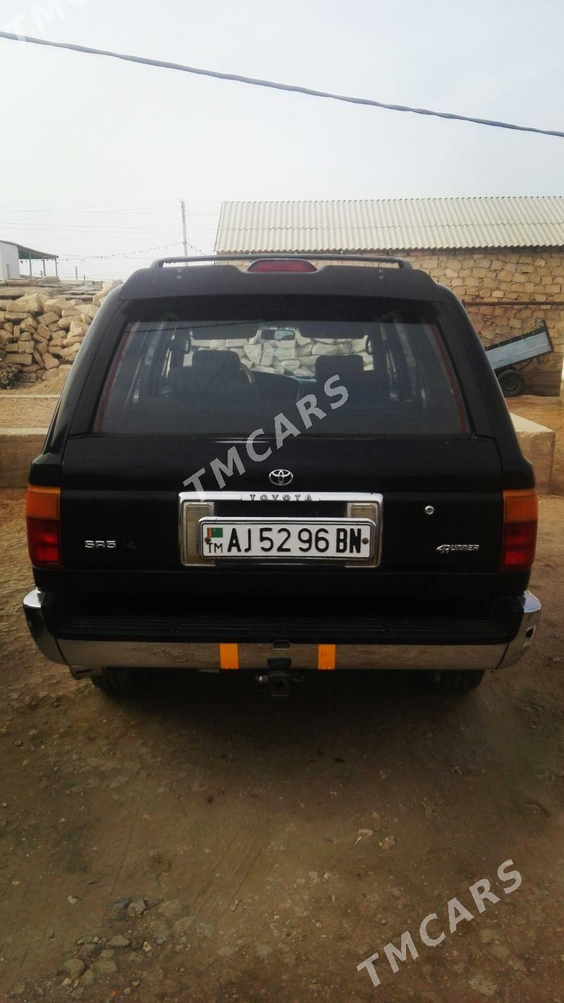 Toyota 4Runner 1994 - 50 000 TMT - Гумдаг - img 6
