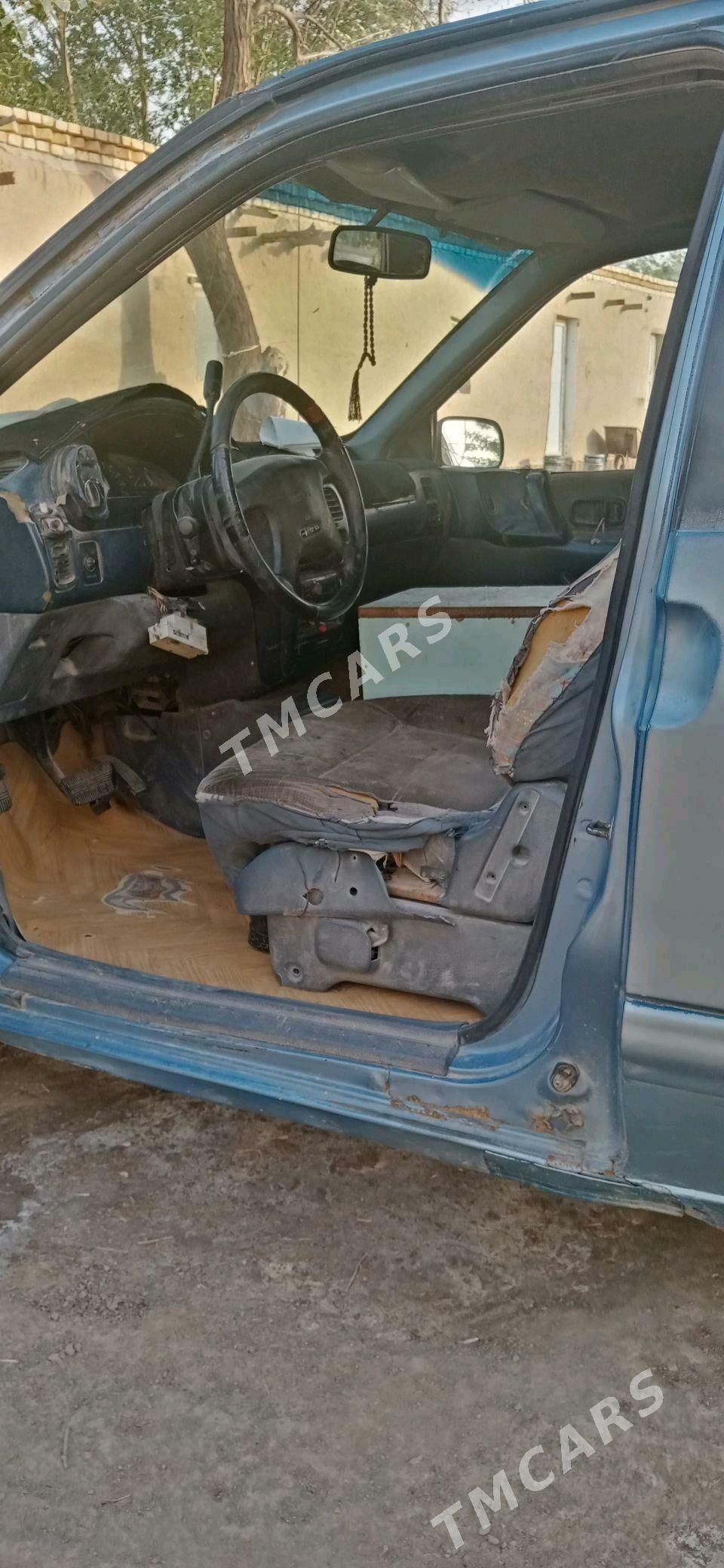 Nissan Quest 1994 - 16 000 TMT - Кёнеургенч - img 2