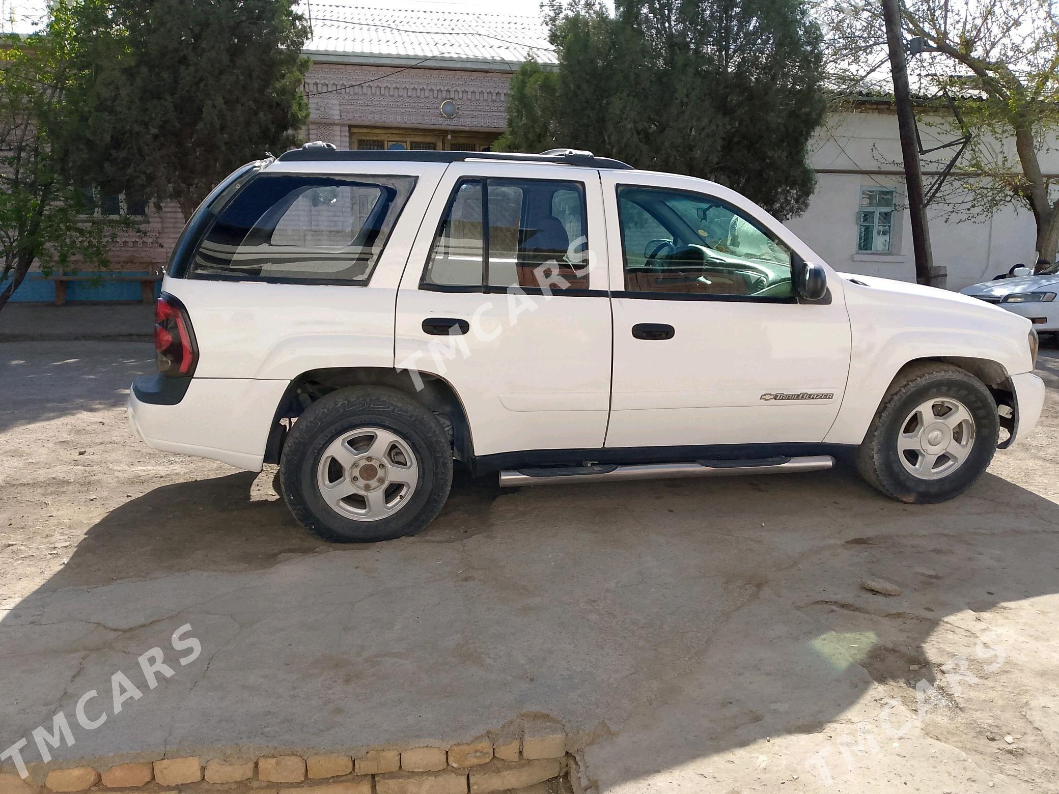 Chevrolet TrailBlazer 2002 - 70 000 TMT - Дашогуз - img 2