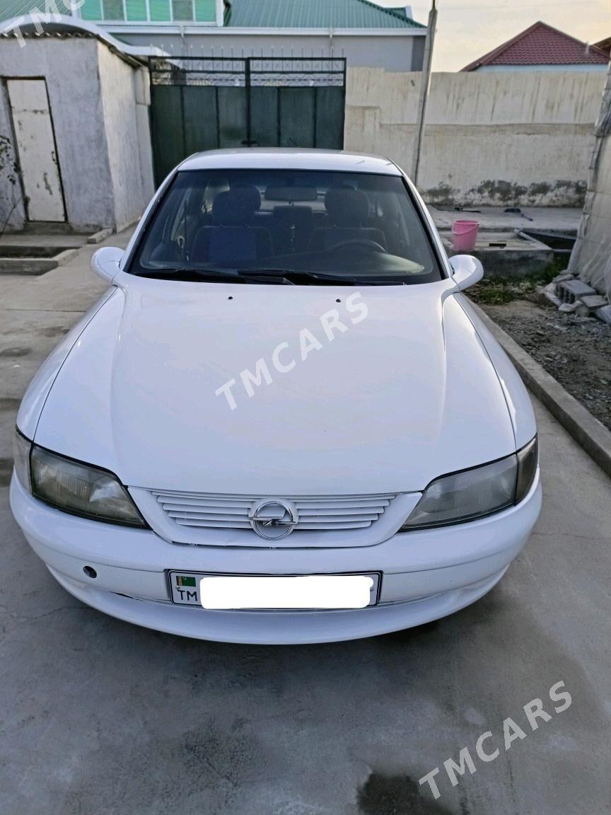 Opel Vectra 1996 - 43 000 TMT - Кипджак - img 4
