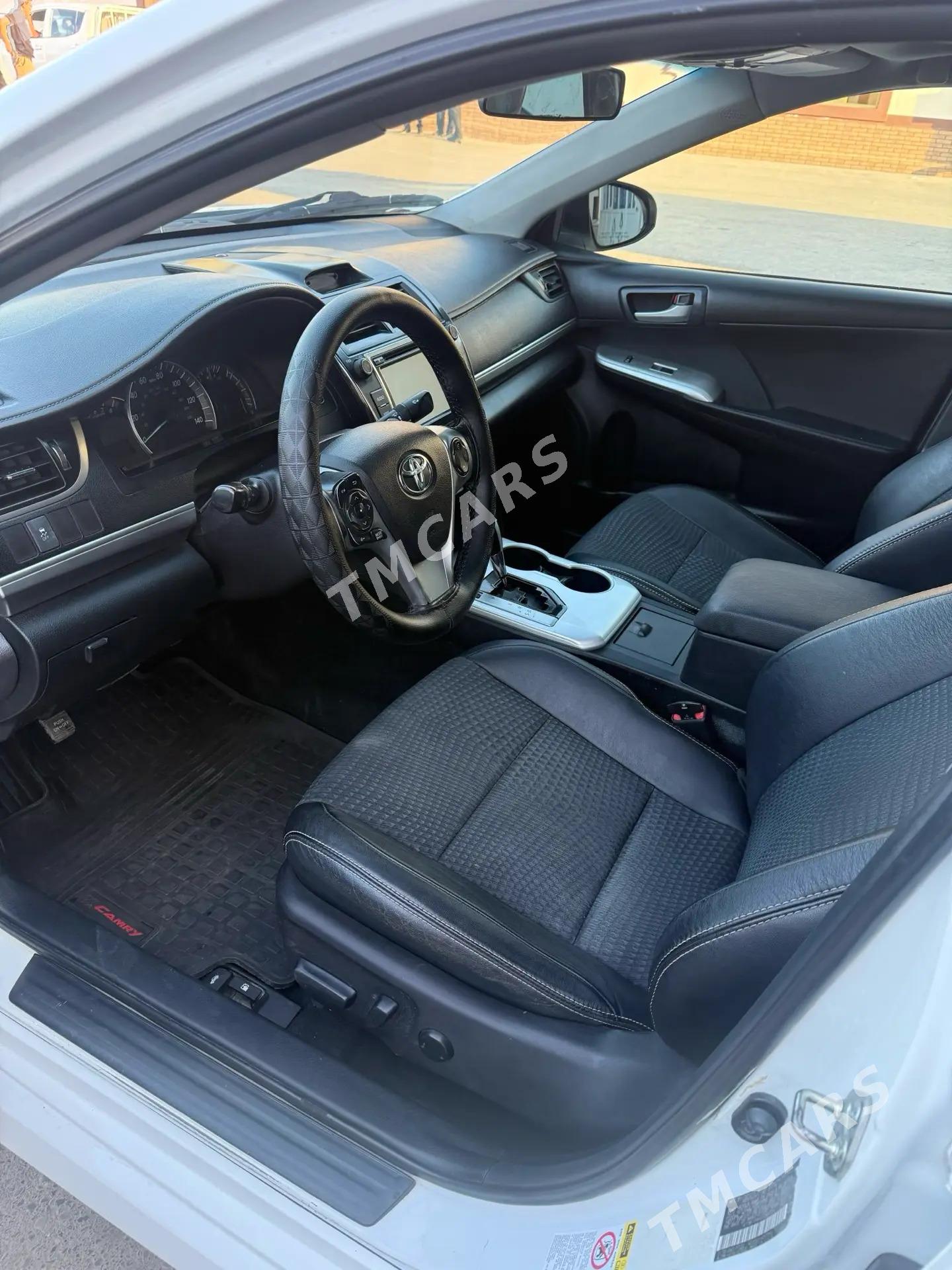 Toyota Camry 2014 - 230 000 TMT - Türkmenabat - img 3