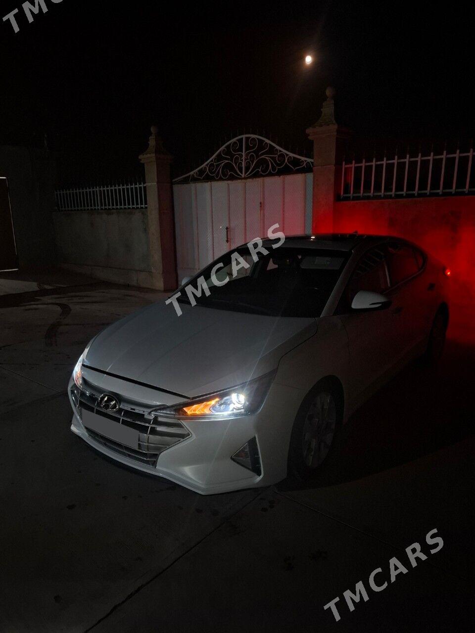 Hyundai Elantra 2019 - 215 000 TMT - Gökdepe - img 1