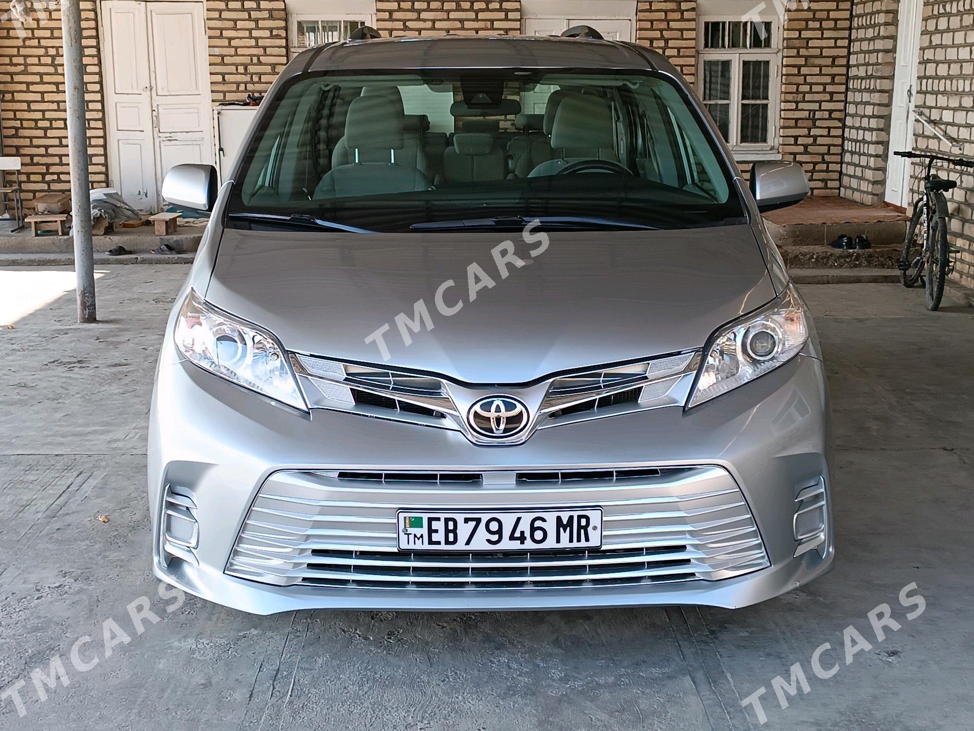 Toyota Sienna 2019 - 400 000 TMT - Wekilbazar - img 5