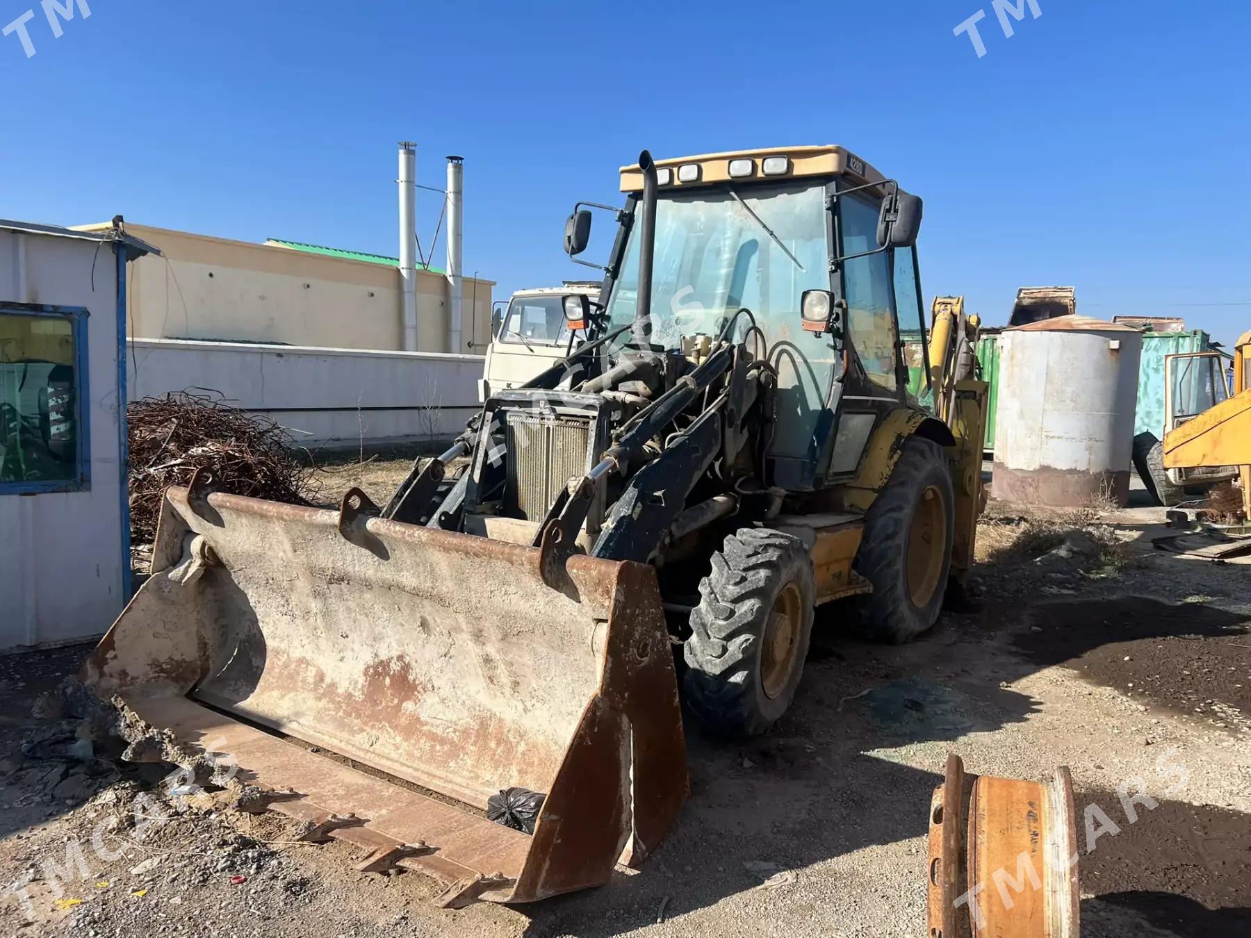 JCB 3CX Pothole Master 2004 - 250 000 TMT - Änew - img 1