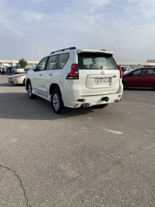 Toyota Land Cruiser Prado 2011 - 560 000 TMT - Dänew - img 3