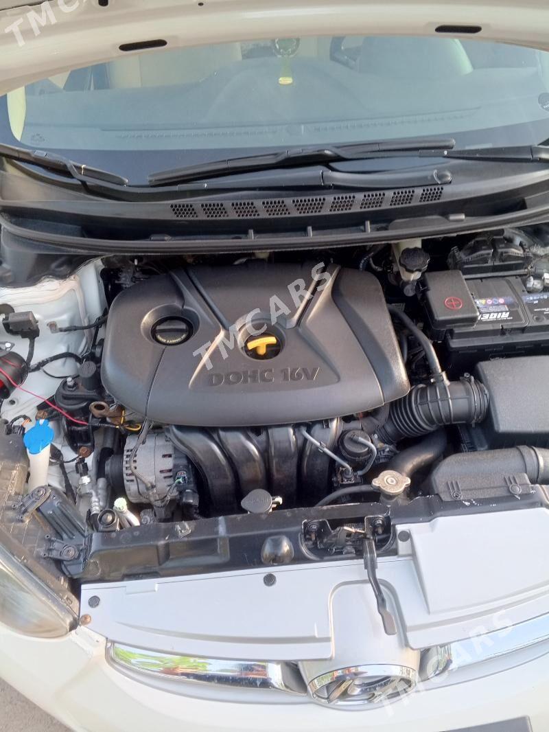 Hyundai Elantra 2013 - 170 000 TMT - Parahat 7 - img 10
