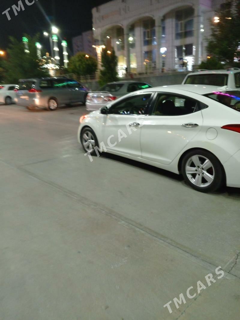 Hyundai Elantra 2013 - 170 000 TMT - Parahat 7 - img 7