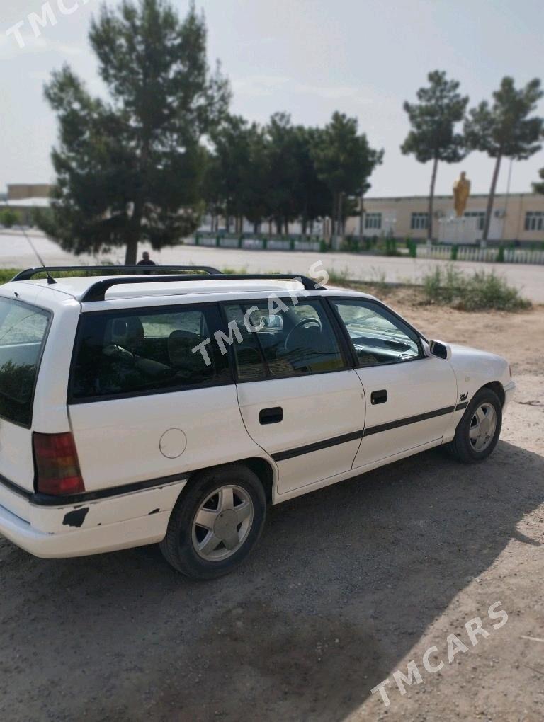 Opel Astra 1993 - 30 000 TMT - Türkmenabat - img 3
