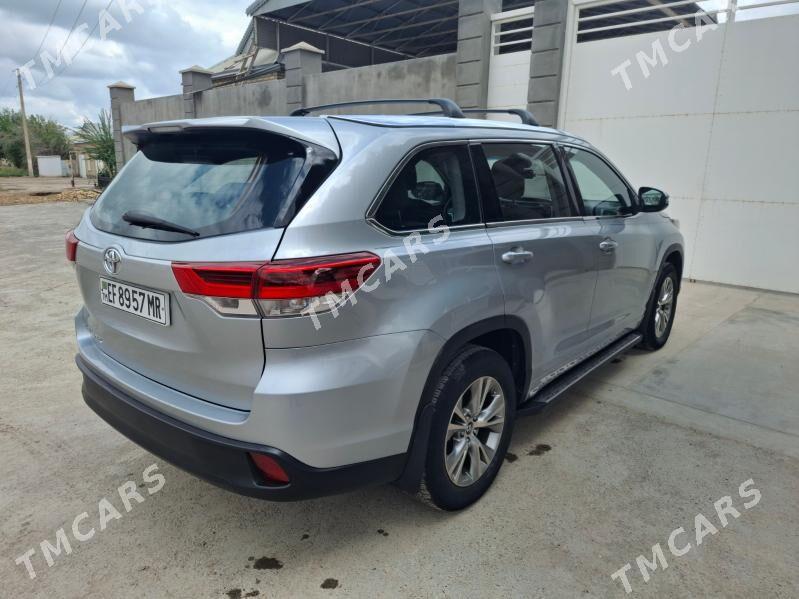 Toyota Highlander 2019 - 460 000 TMT - Мары - img 2