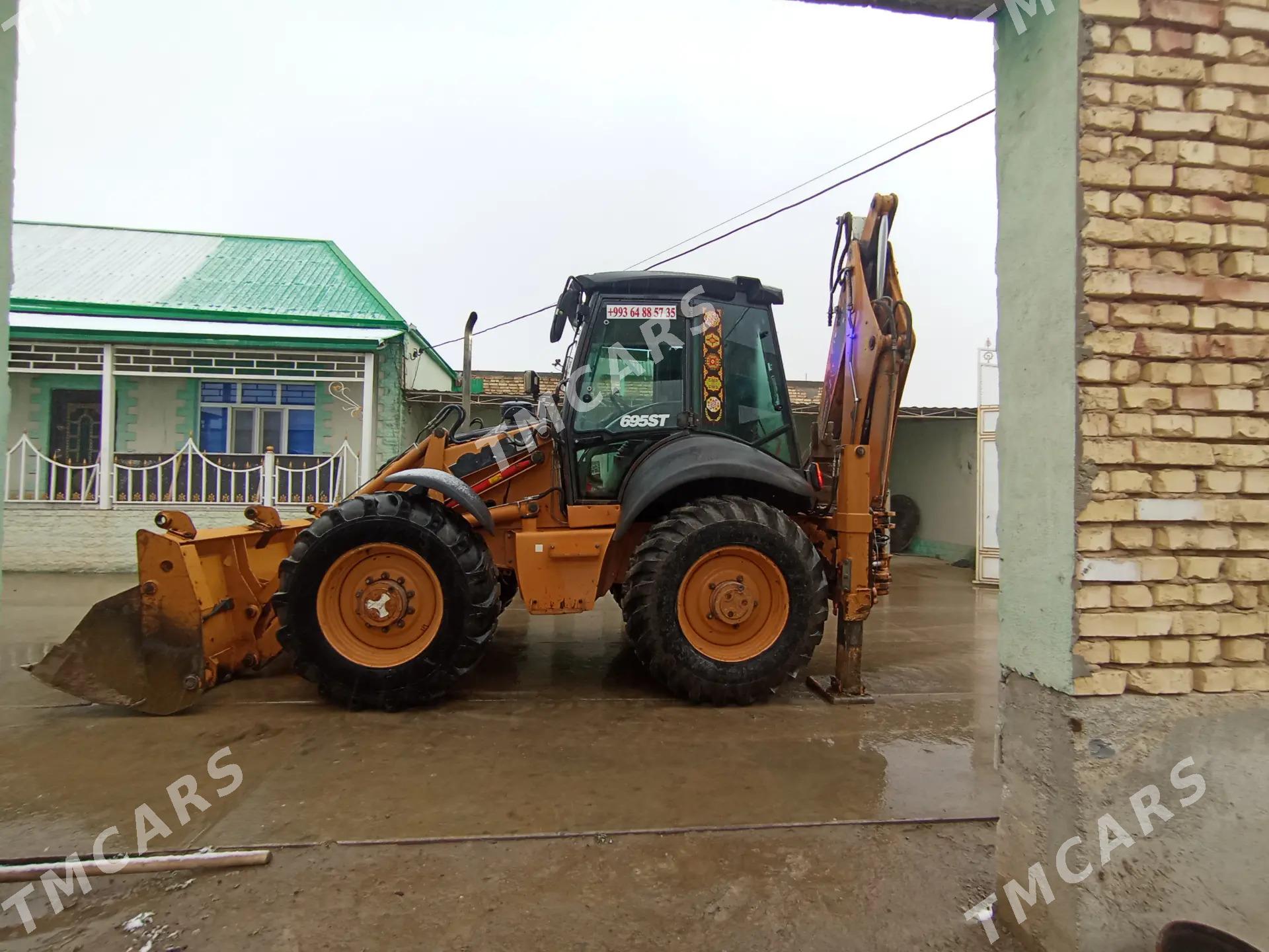 JCB 4CX ECO 2011 - 550 000 TMT - Kaka - img 6