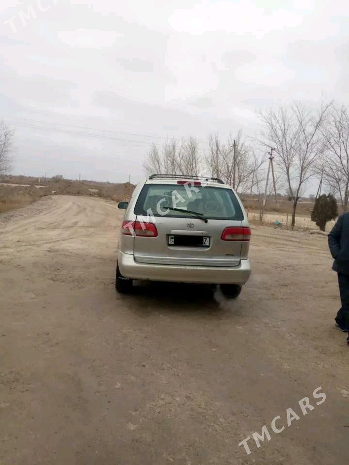 Toyota Sienna 2002 - 150 000 TMT - Türkmenbaşy etr. - img 6