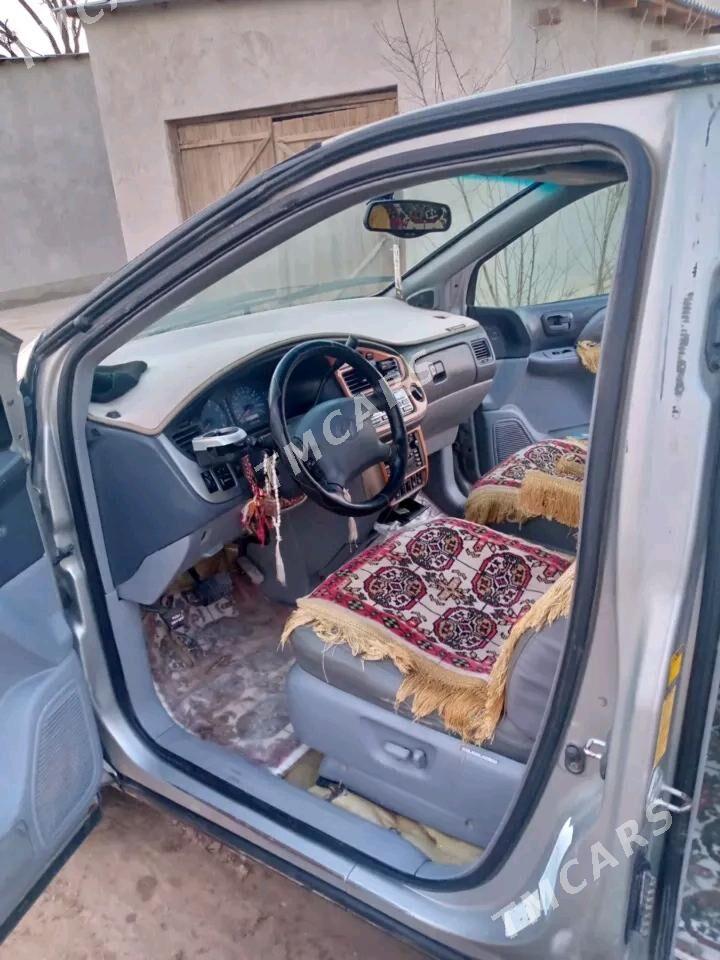 Toyota Sienna 2002 - 150 000 TMT - Türkmenbaşy etr. - img 5