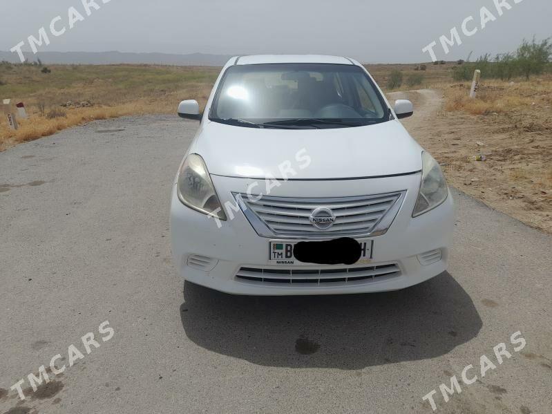 Nissan Versa 2012 - 110 000 TMT - Kaka - img 2
