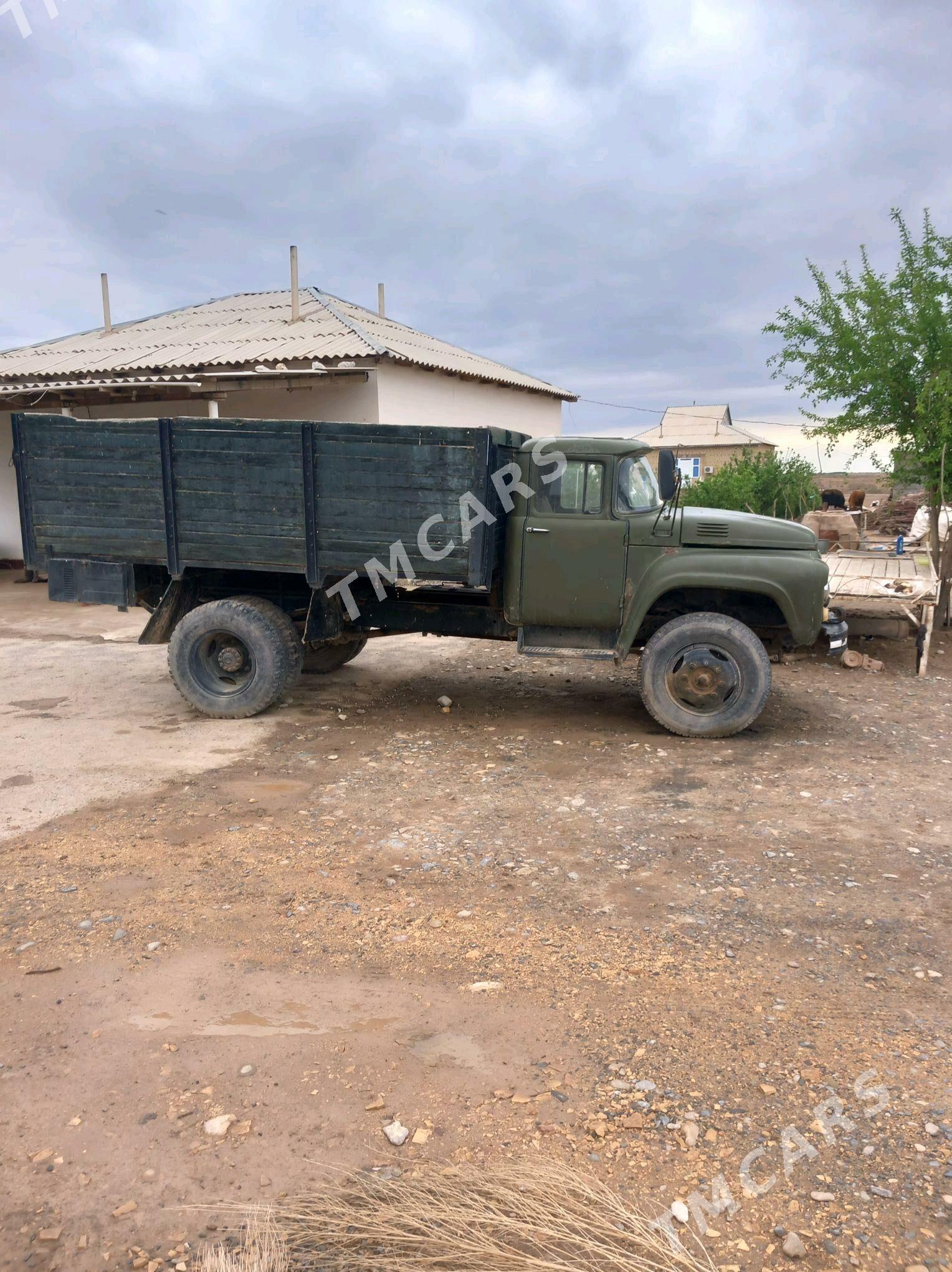 Zil 130 1980 - 60 000 TMT - Теджен - img 3