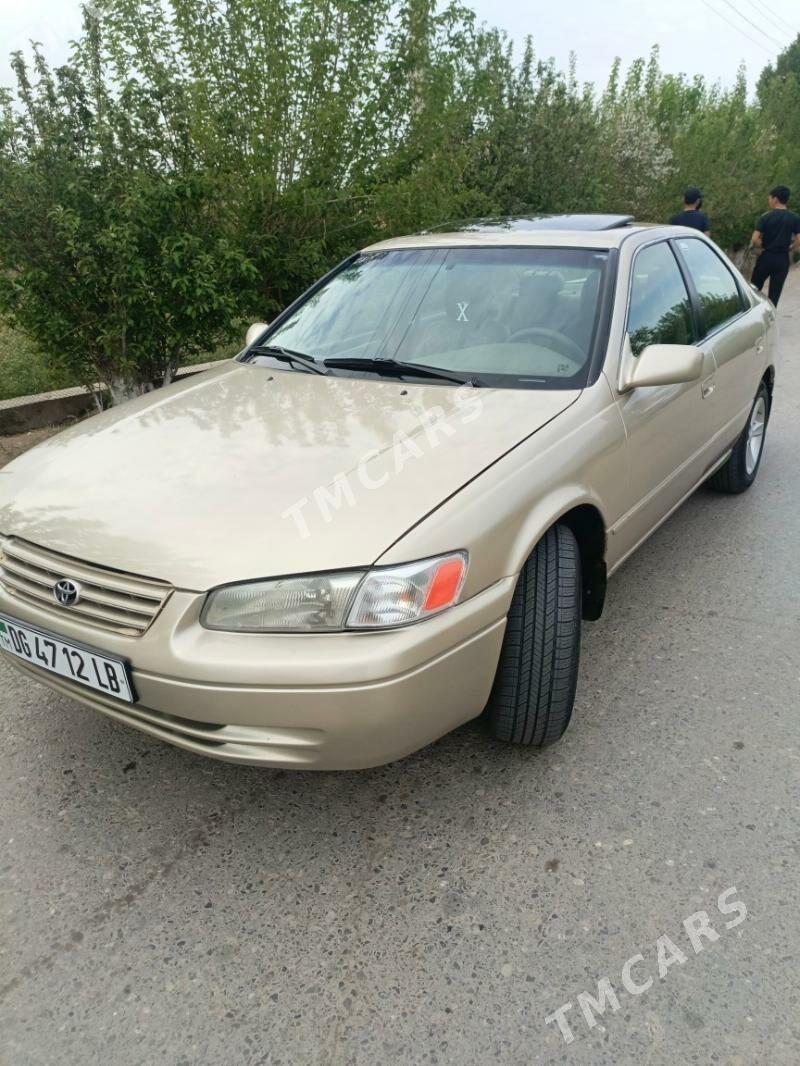 Toyota Camry 1998 - 130 000 TMT - Дянев - img 2