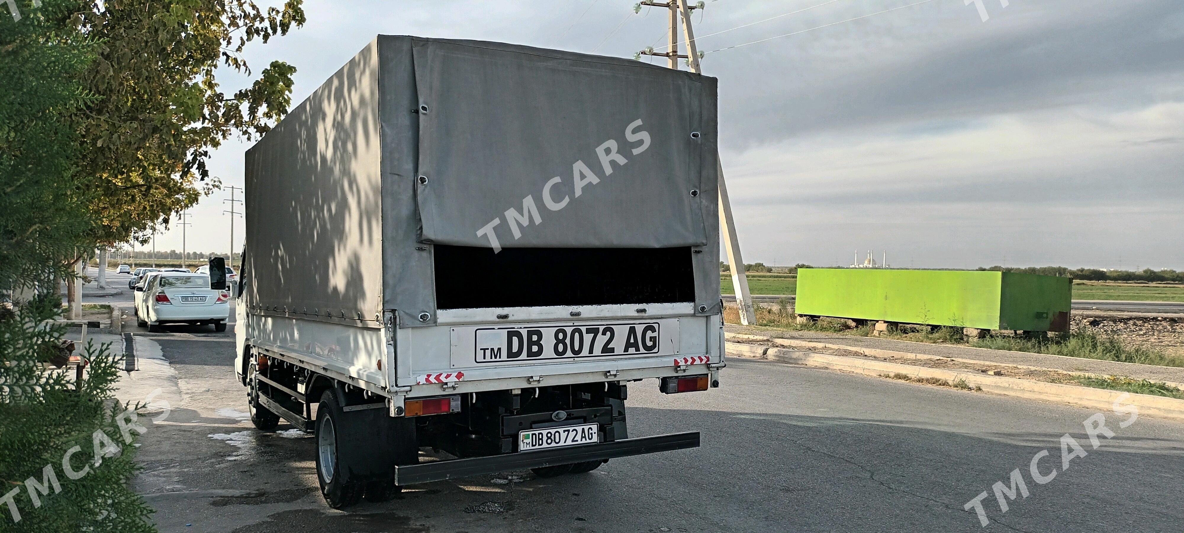 Mitsubishi Canter 2015 - 400 000 TMT - Büzmeýin - img 2