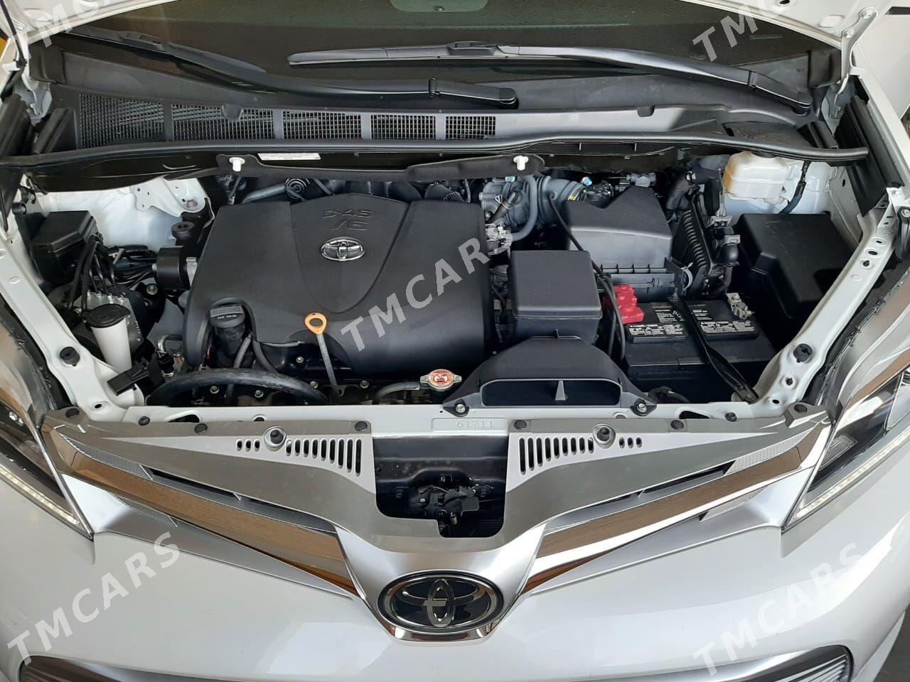Toyota Sienna 2019 - 685 000 TMT - Ашхабад - img 2