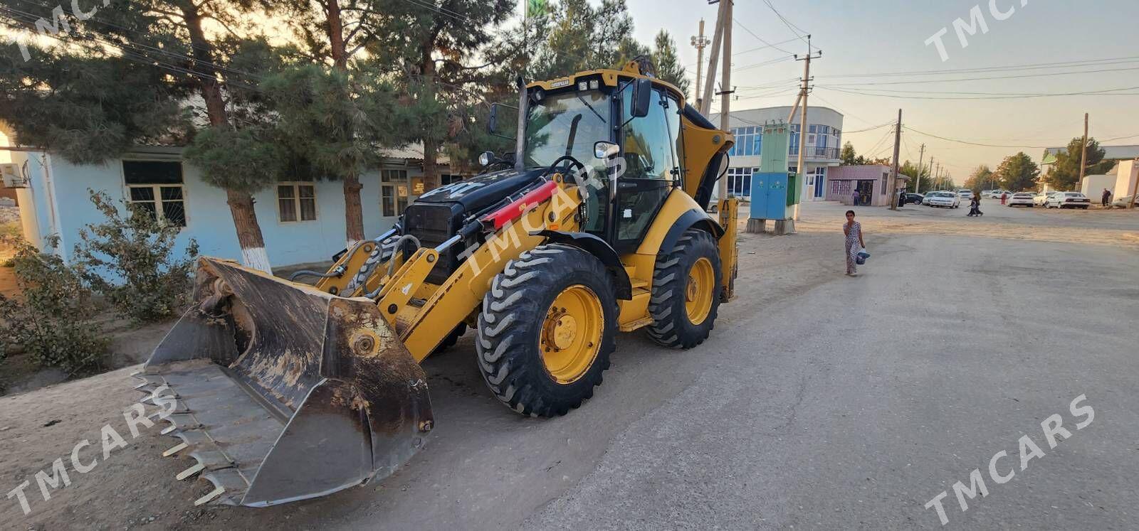 JCB 4CX ECO 2012 - 600 000 TMT - Халач - img 4