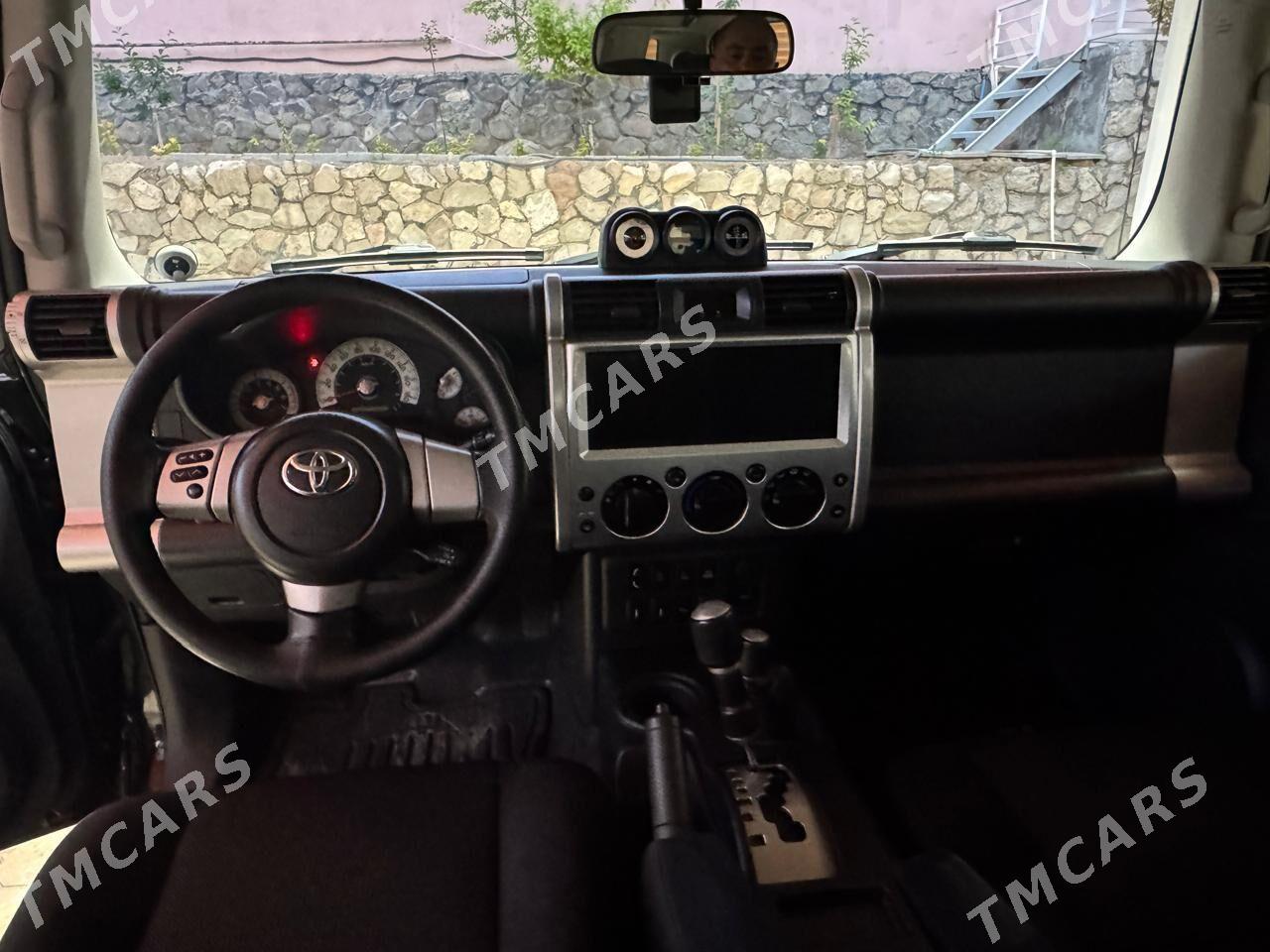 Toyota FJ Cruiser 2010 - 500 000 TMT - Türkmenbaşy - img 10