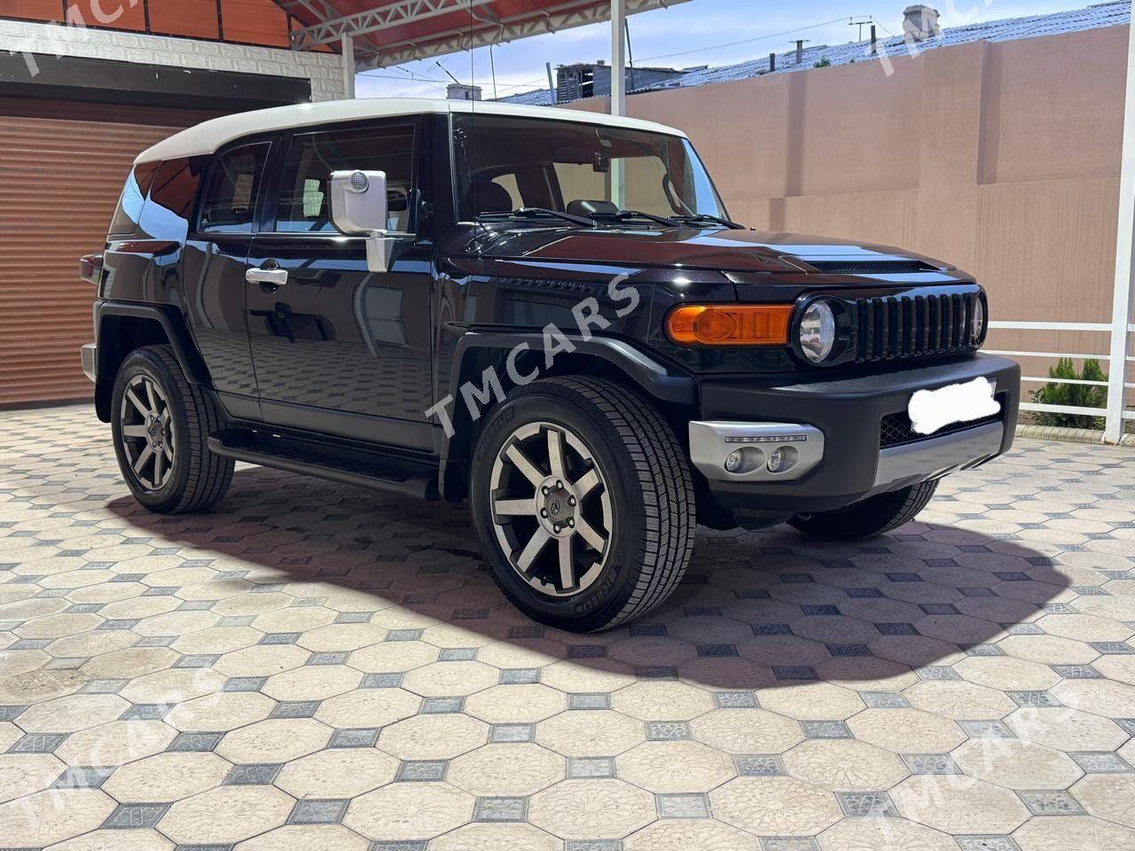 Toyota FJ Cruiser 2010 - 500 000 TMT - Türkmenbaşy - img 8