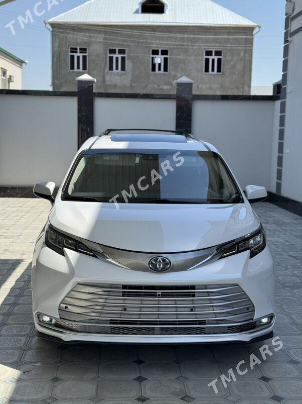 Toyota Sienna 2022 - 591 000 TMT - "Алтын Асыр" Гундогар базары ( Толкучка) - img 2