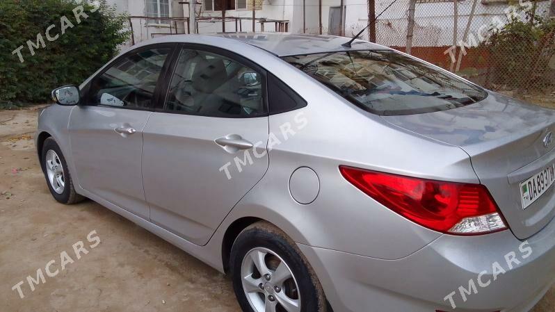 Hyundai Accent 2014 - 130 000 TMT - Türkmenbaşy - img 2