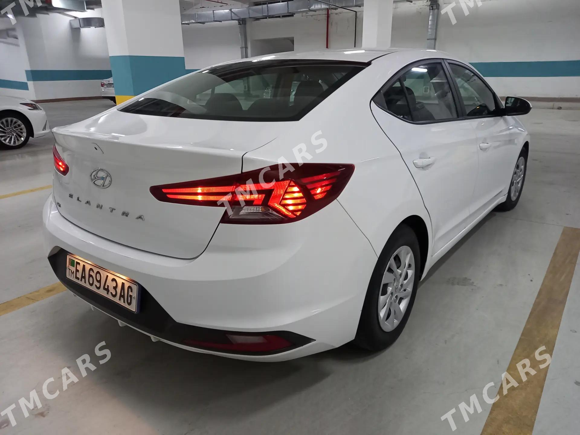 Hyundai Elantra 2018 - 220 000 TMT - Ашхабад - img 4
