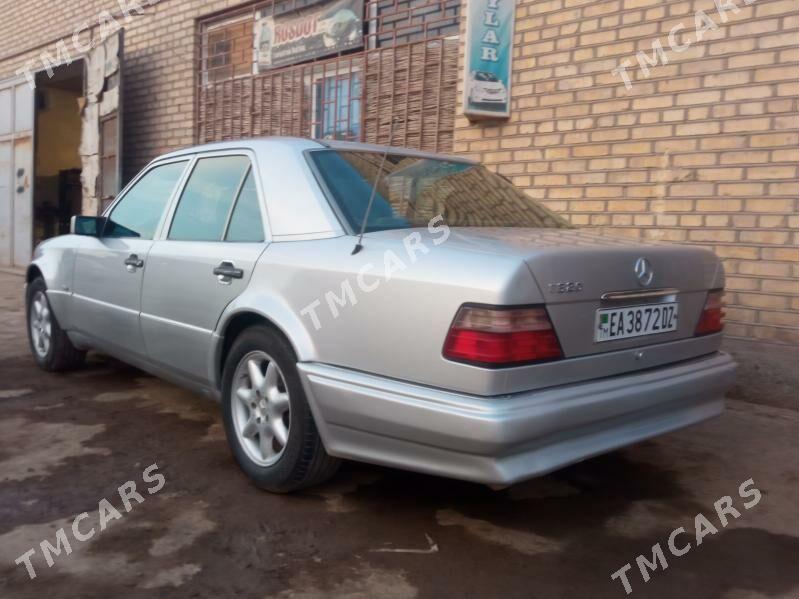Mercedes-Benz 230E 1995 - 60 000 TMT - Köneürgenç - img 6