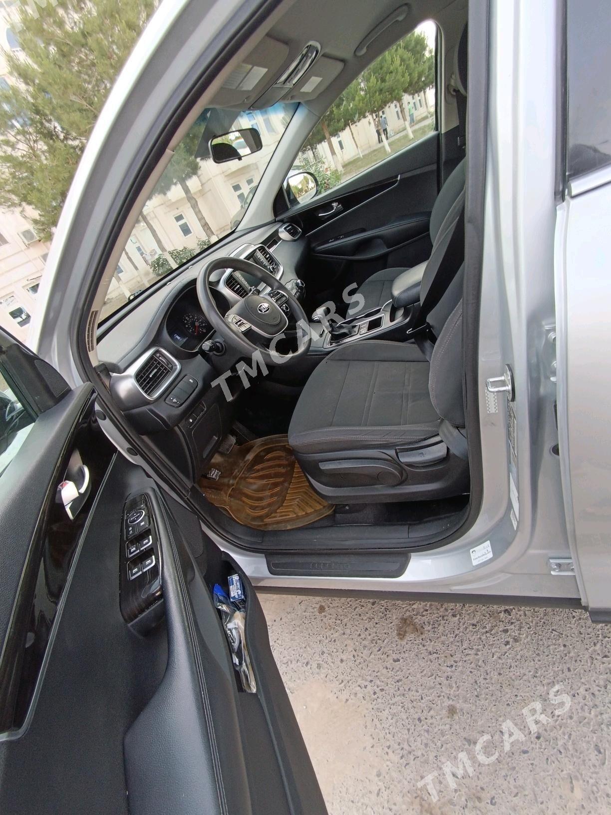 Kia Sorento 2020 - 275 000 TMT - Türkmenabat - img 5