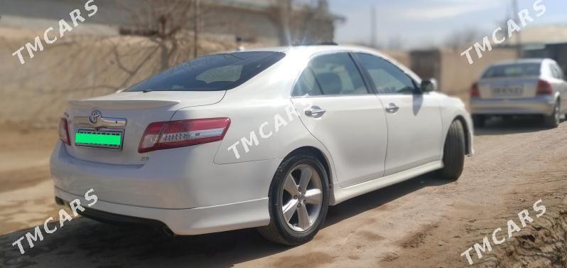 Toyota Camry 2010 - 213 000 TMT - Daşoguz - img 4