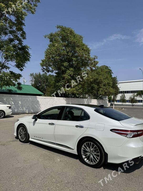 Toyota Camry 2019 - 419 000 TMT - Aşgabat - img 2