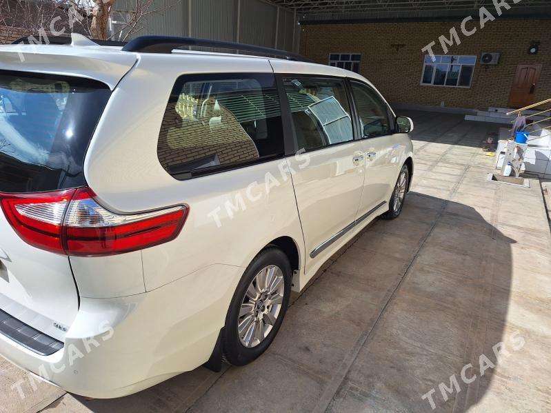 Toyota Sienna 2018 - 450 000 TMT - Mary - img 6