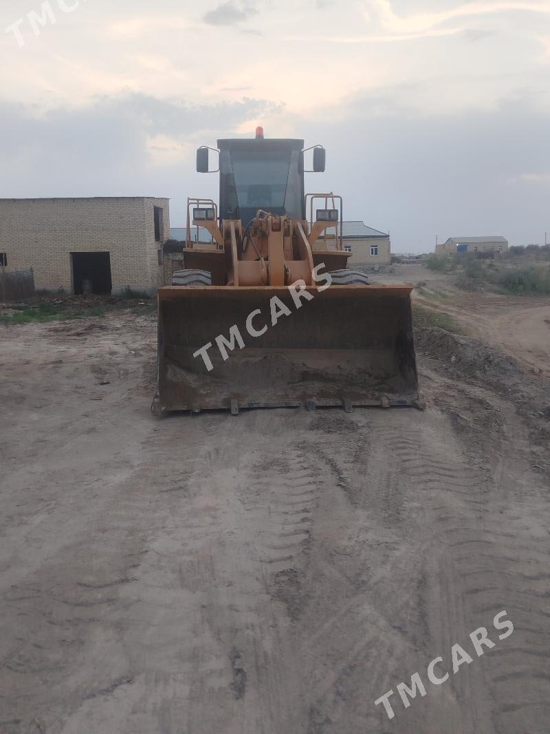 Lugong LG938 2013 - 500 000 TMT - Фарап - img 2