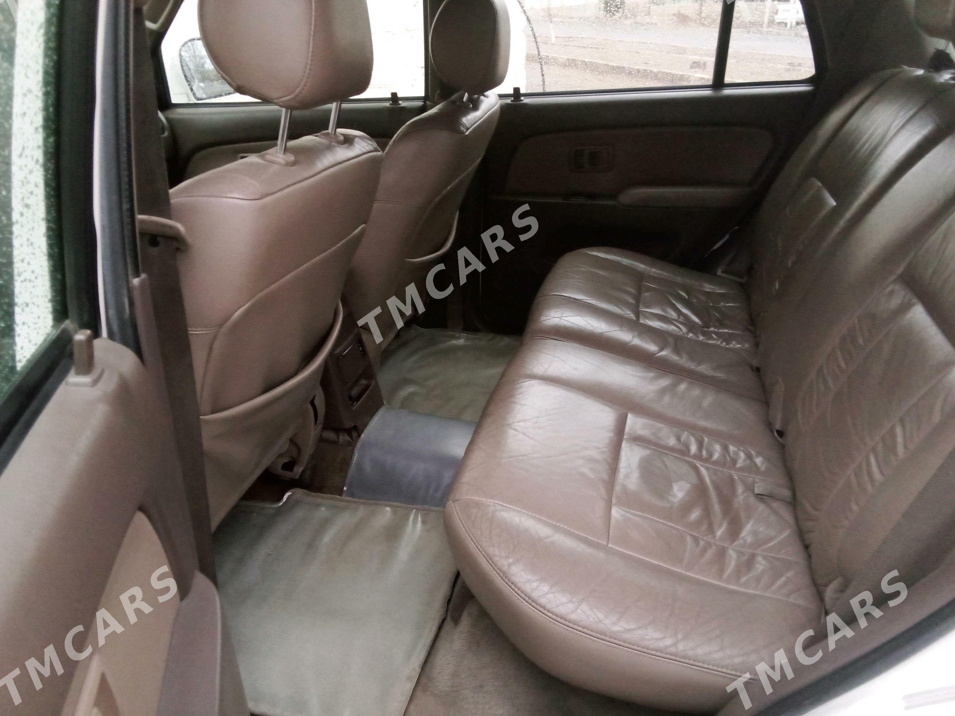 Toyota 4Runner 2000 - 140 000 TMT - Türkmenbaşy - img 6
