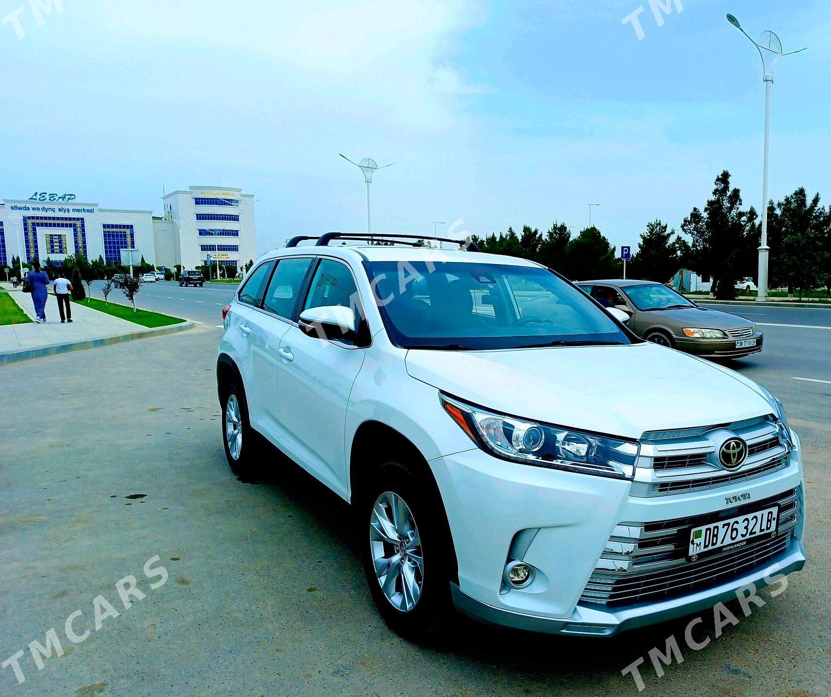 Toyota Highlander 2019 - 422 000 TMT - Туркменабат - img 4