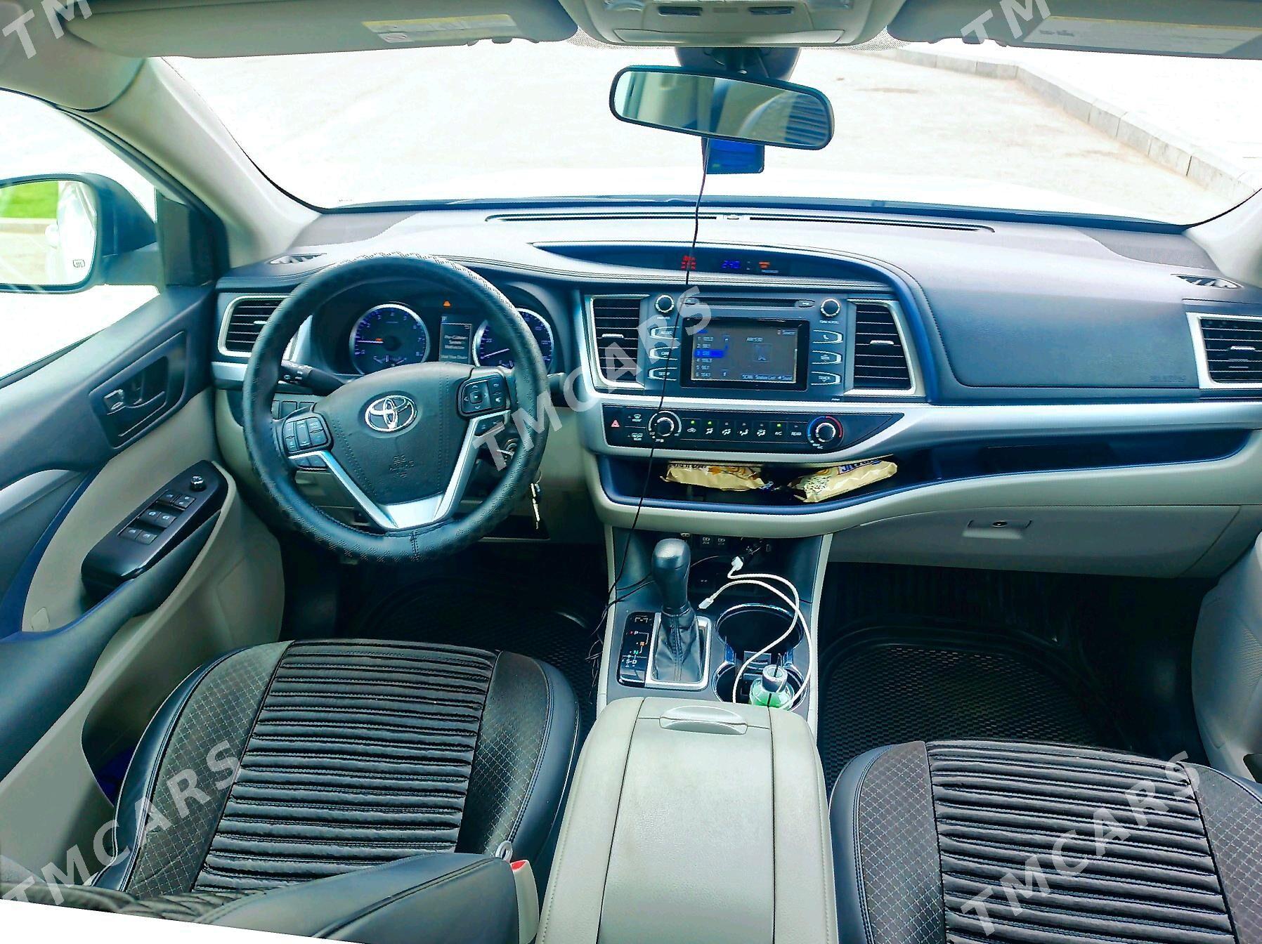 Toyota Highlander 2019 - 422 000 TMT - Туркменабат - img 7