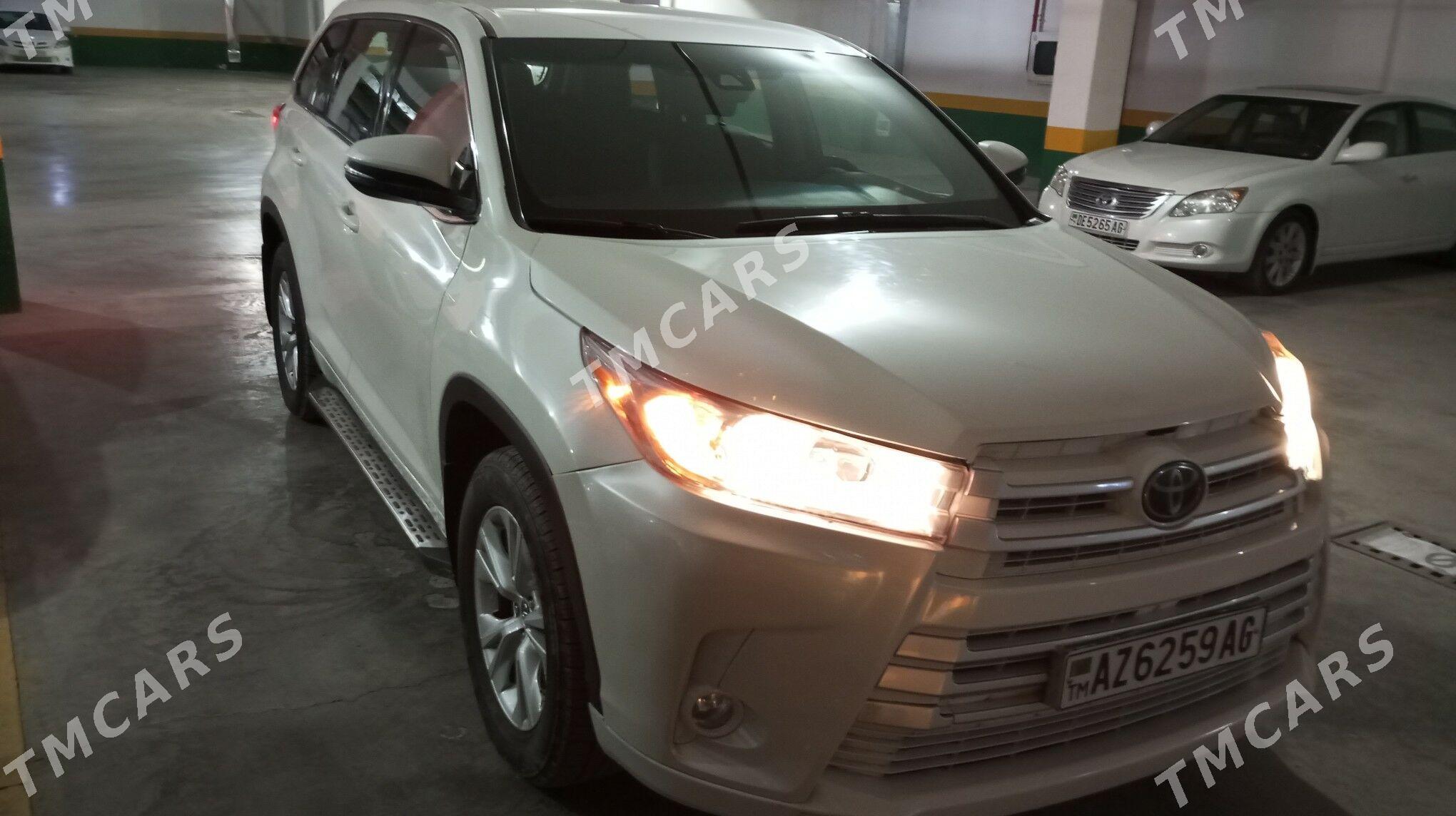 Toyota Highlander 2018 - 450 000 TMT - Aşgabat - img 3