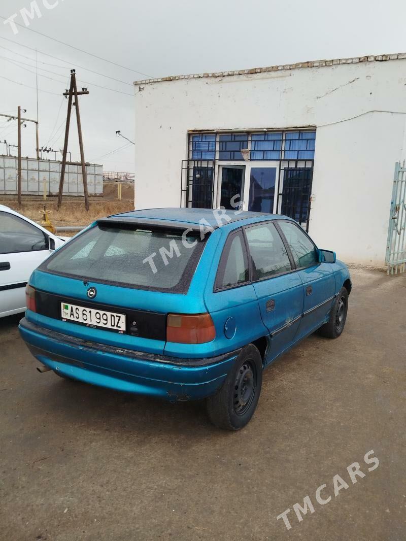 Opel Astra 1992 - 25 000 TMT - Дашогуз - img 6